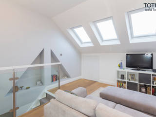 Loft conversion and house remodelling in Wimbledon, TOTUS TOTUS Moderne Wohnzimmer