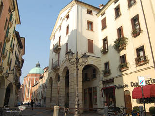 Ristrutturazione nel centro storico di Vicenza, ALBANO PASSARIN E MARINA MARZOTTO ARCHITETTI ASSOCIATI ALBANO PASSARIN E MARINA MARZOTTO ARCHITETTI ASSOCIATI