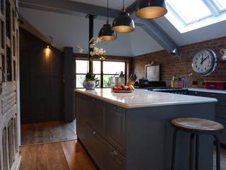 Victorian Townhouse Kitchen, Lothian Design Lothian Design Кухня