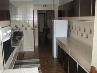 Remodelação Interior de Apartamento - Porto, Germano de Castro Pinheiro, Lda Germano de Castro Pinheiro, Lda Modern Kitchen
