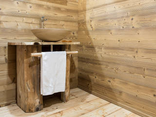 Chalet, RI-NOVO RI-NOVO Rustic style bathroom