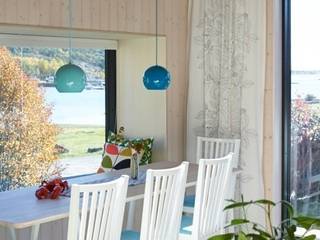 Window Box Sea Collective Works Salas de jantar escandinavas