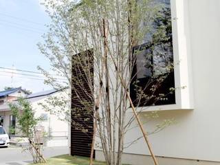 小屋名の家, ＬＩＶＩＮＧ ＤＥＳＩＧＮ ＬＩＶＩＮＧ ＤＥＳＩＧＮ Eclectic style garden