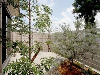 武芸川町の庭, ＬＩＶＩＮＧ ＤＥＳＩＧＮ ＬＩＶＩＮＧ ＤＥＳＩＧＮ Jardines de estilo ecléctico