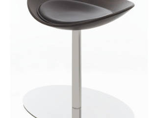 Tray Chair - Design by Rita Rijillo, Crjos Design Milano Crjos Design Milano ห้องนั่งเล่น