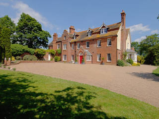 A major conservation project at Bossington House, a fine Grade II: Adisham Kent, Lee Evans Partnership Lee Evans Partnership Country style house