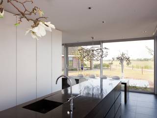 Woonhuis Uitgeest, Jan de Wit architect Jan de Wit architect Modern kitchen