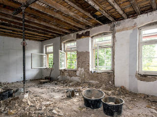 Sanierung Mehrfamilienhaus Düsseldorf/Derendorf, Maria Stahl Architekten Maria Stahl Architekten Case in stile rustico