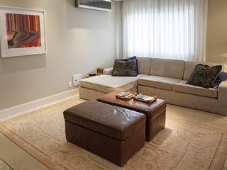 Apto. Vila Nova, Maria Teresa Rodrigues Alves Maria Teresa Rodrigues Alves Classic style living room