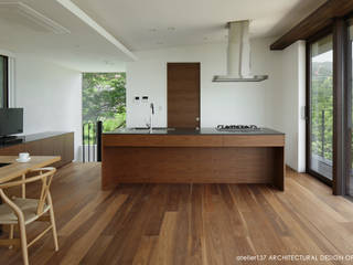 032熱海Oさんの家, atelier137 ARCHITECTURAL DESIGN OFFICE atelier137 ARCHITECTURAL DESIGN OFFICE مطبخ خشب Wood effect