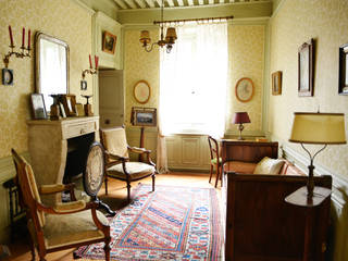 Une maison de maître dans l'Ain, le songe du miroir photographe le songe du miroir photographe Living room