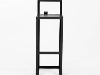 Arial Stool Black Edition, DORODESIGN® DORODESIGN® Espaços de trabalho minimalistas