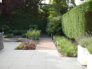 Moderne tuin Heemstede, Biesot Biesot Modern garden