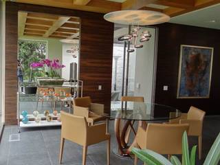 Residencia Bosque de Olivos, Iluminarq Iluminarq Modern dining room