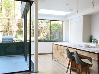 Notting Hill home, Alex Maguire Photography Alex Maguire Photography Minimalist kitchen