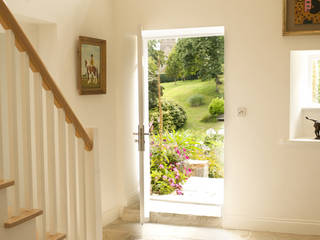 Les Fontaines, CCD Architects CCD Architects Rustic style corridor, hallway & stairs