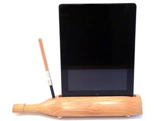 Dockingstation Holz für Apple iPad 2 u. iPhone 4, 4s, Ladestation aus verleimter Buche massiv, STATION4YOU STATION4YOU Eklektyczne domowe biuro i gabinet