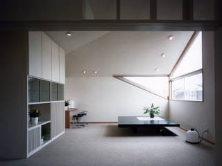 新松戸の家, 加藤將己／将建築設計事務所 加藤將己／将建築設計事務所 Moderne Wohnzimmer