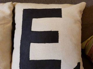 Coussin scrabble, Made by Yvy Made by Yvy ห้องนั่งเล่น