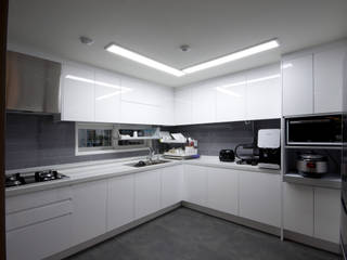 homify Modern kitchen