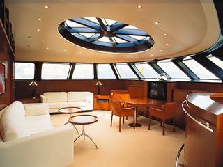 Yacht 46m, SilvestrinDesign SilvestrinDesign Modern Living Room
