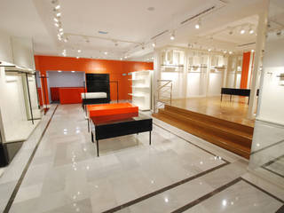 CUSTO STORE ZARAGOZA, StudioStore StudioStore Commercial spaces