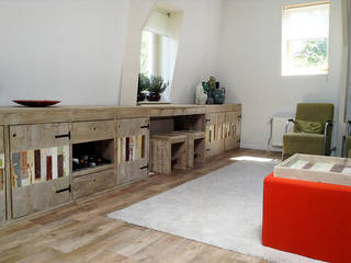 Zolderkamer, Sooph Interieurarchitectuur Sooph Interieurarchitectuur Wohnzimmer im Landhausstil