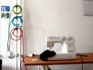 homify Sala multimediale moderna Accessori elettronici