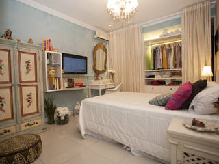 NP 702, POCHE ARQUITETURA POCHE ARQUITETURA Eclectic style bedroom