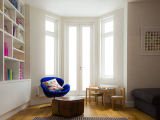 Manchuria Road, PETER KOCIHA Photography PETER KOCIHA Photography Chambre d'enfant moderne