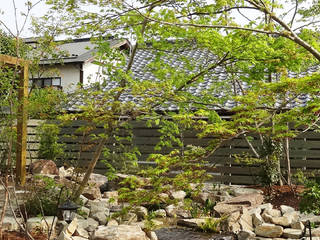 池とせせらぎのある暮らし｜へーベルハウス雑木の庭の作り方, T's Garden Square Co.,Ltd. T's Garden Square Co.,Ltd. حديقة
