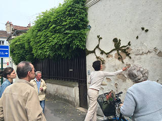 L' écureuil moussu de la rue des pins, Mousse Graffiti Mousse Graffiti Будинки Камінь