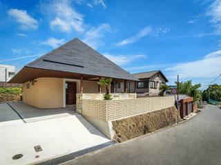 haus-ubud, 一級建築士事務所haus 一級建築士事務所haus Casas de estilo asiático