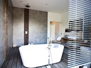 Ein Bad wie im Freien, raphaeldesign raphaeldesign Mediterranean style bathroom