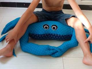 Mister Maousse: Le pouf crabe king size, Les Curiosités de Fred Les Curiosités de Fred Nursery/kid’s room