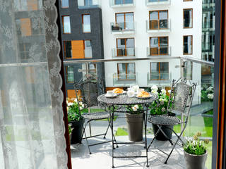 Apartament Novum, AgiDesign AgiDesign Klassischer Balkon, Veranda & Terrasse