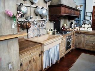 homify Rustic style kitchen Sinks & taps