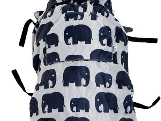 BundleBean Babywearing - Grey Elephant, BundleBean Ltd BundleBean Ltd モダンデザインの 子供部屋