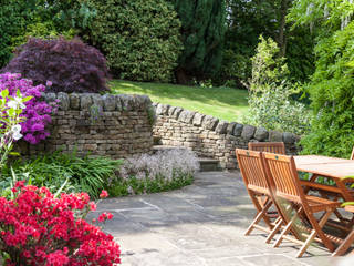 Retaining walls and steps Barnes Walker Ltd Rustikaler Garten