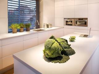 WNĘTRZE DOMU Z LAT 20 , KODO projekty i realizacje wnętrz KODO projekty i realizacje wnętrz Modern style kitchen