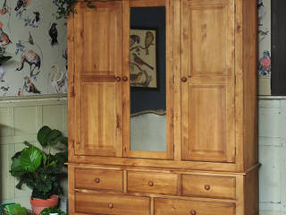 Langley Pine Triple Wardrobe The Cotswold Company BedroomWardrobes & closets