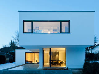 einfamilienhaus am wörthsee , gramming rosenmüller architekten gramming rosenmüller architekten 現代房屋設計點子、靈感 & 圖片