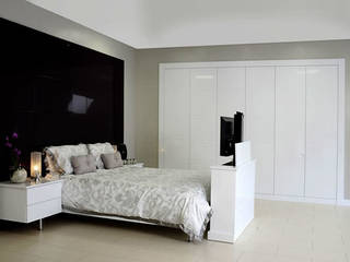 Tuscany Fitted Bedroom Furniture: modern  by Chase Furniture, Modern   