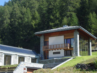 Villa a La Thuile (AO) con serra solare e b&b ipogeo, Eddy Cretaz Architetttura Eddy Cretaz Architetttura บ้านและที่อยู่อาศัย