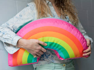 RAINBOW PILLOW BY STUDIOSTORE, StudioStore StudioStore Nhà phong cách nhiệt đới