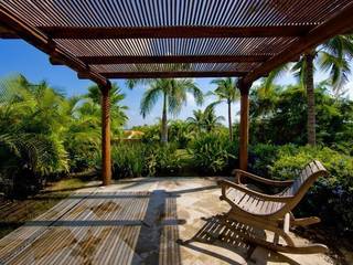 Casa Cariza, BR ARQUITECTOS BR ARQUITECTOS Tropical style balcony, porch & terrace