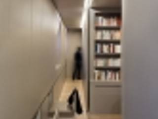 Appartement W, Régis Botta - Architectures Régis Botta - Architectures Modern Corridor, Hallway and Staircase