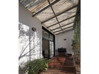 Casa Silvia y Omar, IR arquitectura IR arquitectura حديقة