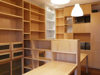 Librerie, MAT architettura e design MAT architettura e design Modern Study Room and Home Office