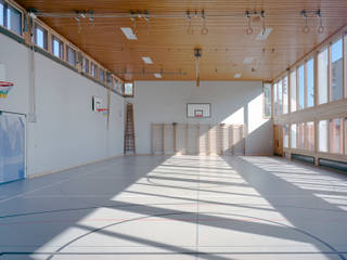 Sanierung Primarschule Gutschick, CH-Winterthur, Graf Biscioni Architekten AG Graf Biscioni Architekten AG Commercial spaces